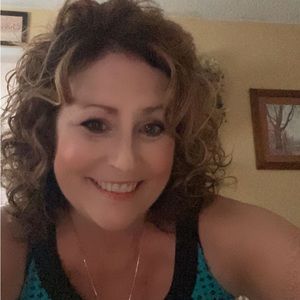 Meet your Posher, Pam
